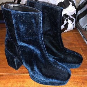 ZARA VELVET BOOTIES